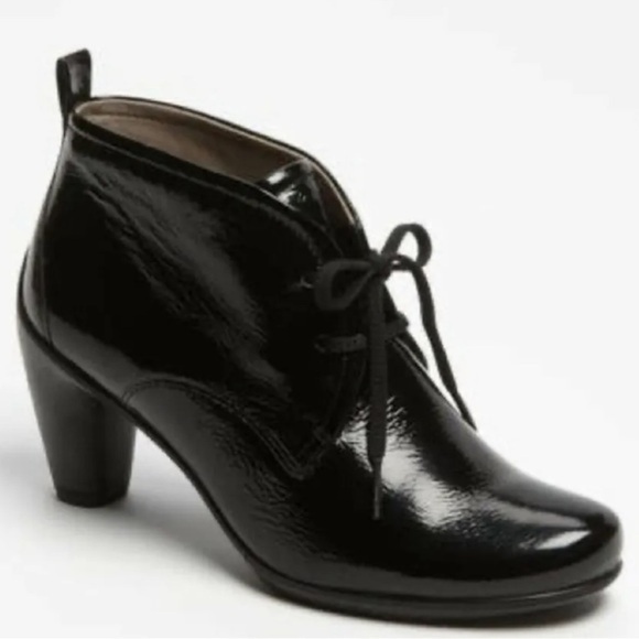 NEW Ecco Womens Patent Leather Almond Toe Block Heel Ankle Boots Size 41 9-9.5US - Picture 1 of 8